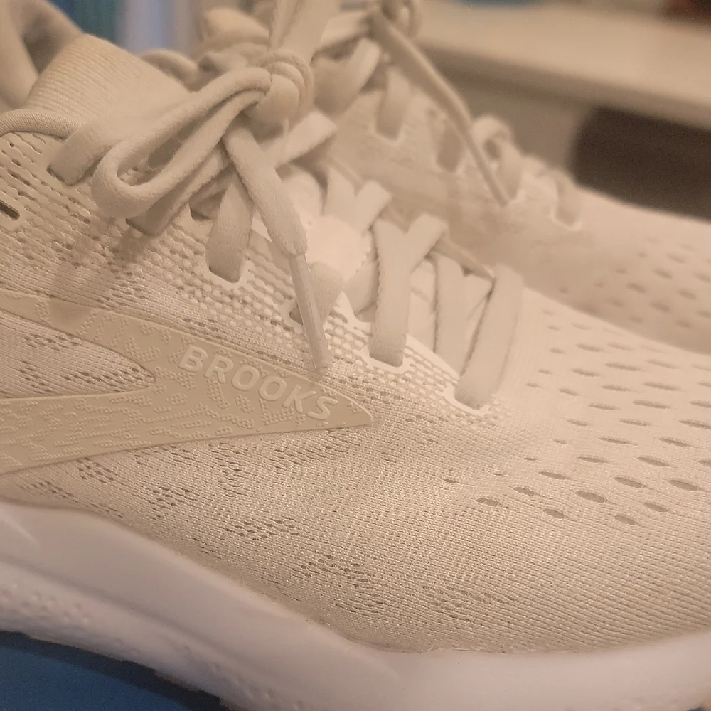 Brooks Light Beige Athletic Sneakers - Picture 2 of 10